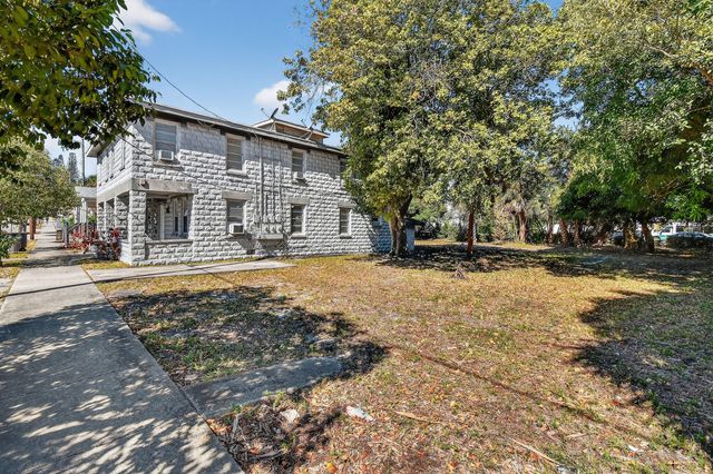 635 6th Street, West Palm Beach, FL 33401