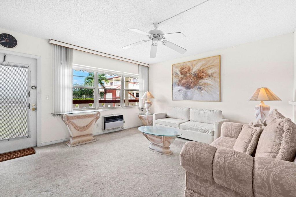 Image 12 of property listing at 105 Brighton C, Boca Raton, FL 33434