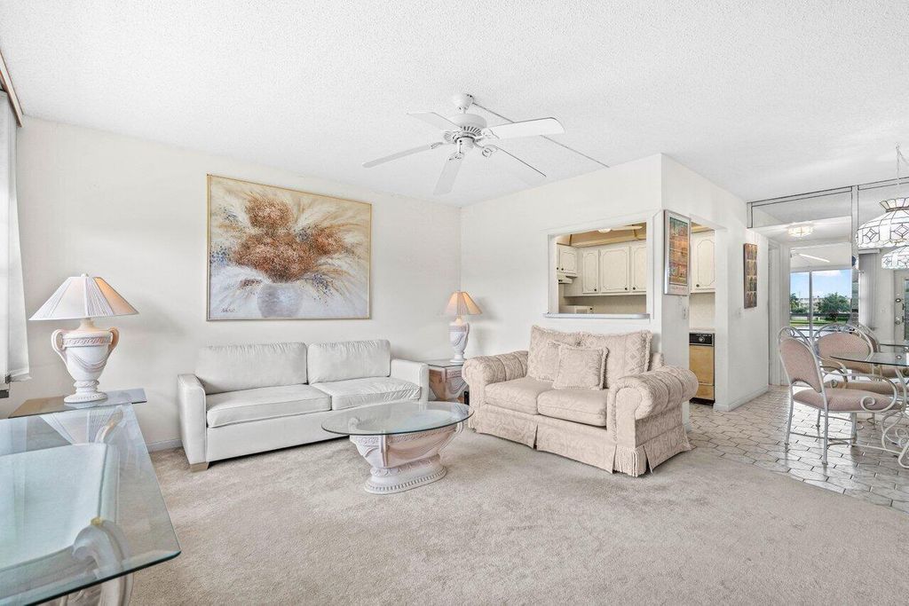Image 13 of property listing at 105 Brighton C, Boca Raton, FL 33434