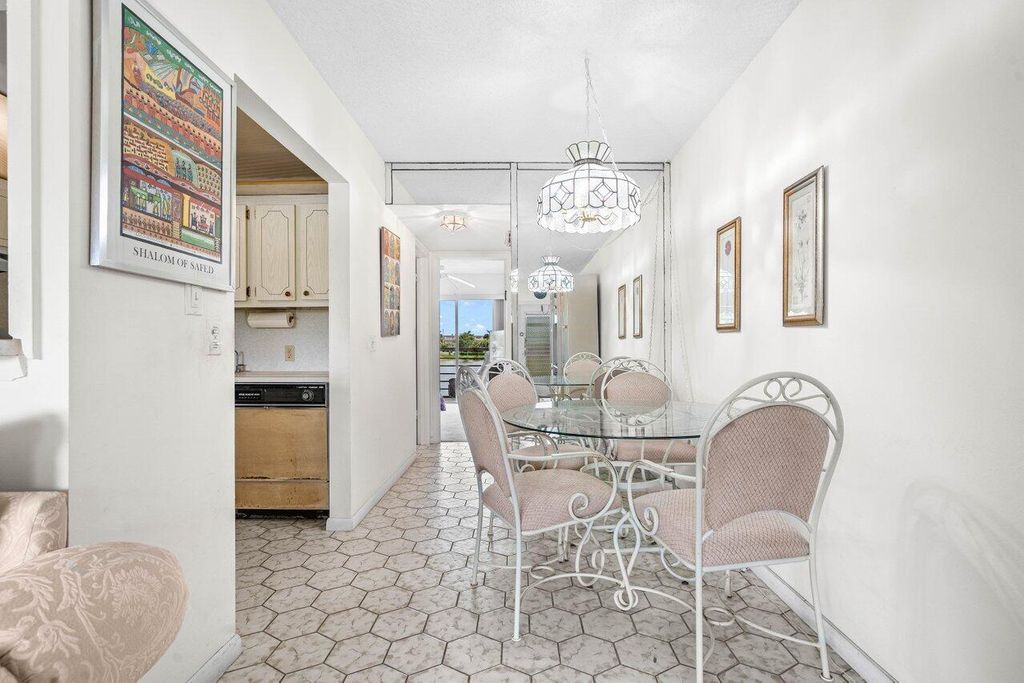 Image 7 of property listing at 105 Brighton C, Boca Raton, FL 33434