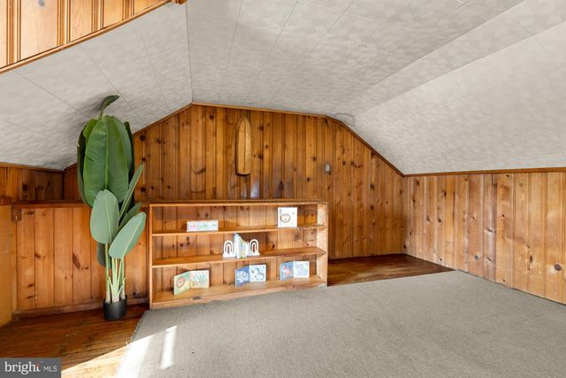 3984 AMES ST NE, Washington, DC 20019