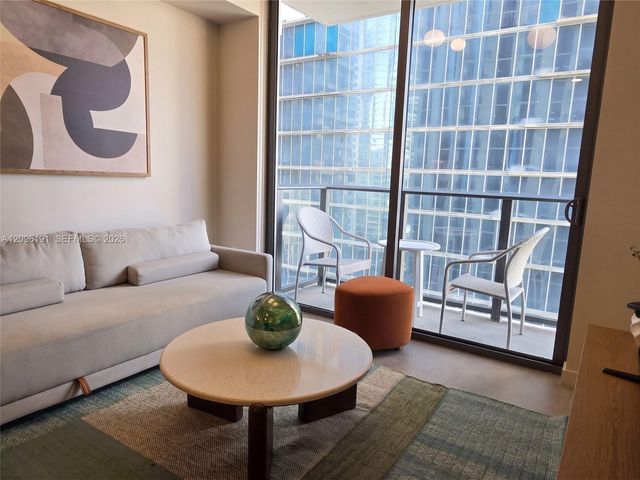 11 NE 6th Street 2103, Miami, FL 33132