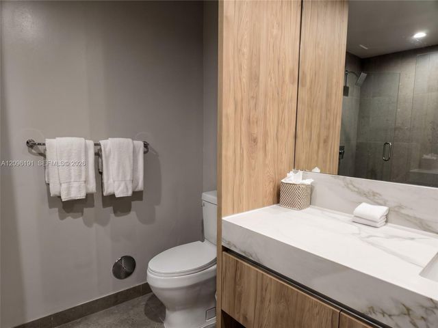 11 NE 6th Street 2103, Miami, FL 33132