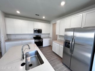 6226 MARE Avenue, Jacksonville, FL 32219
