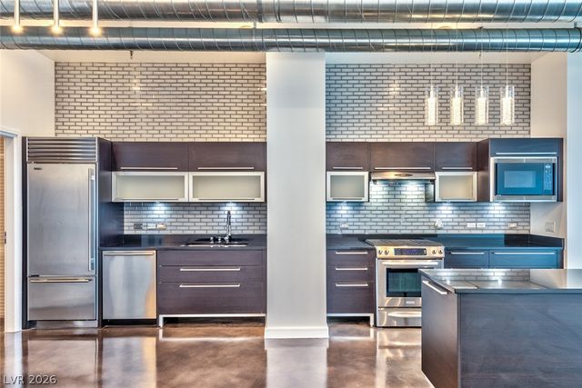 200 Hoover Avenue 1708, Las Vegas, NV 89101