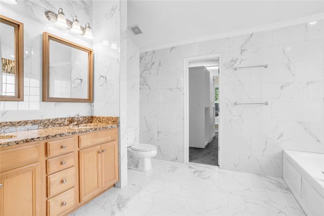 67 Devonhall Way, Taylors, SC 29687