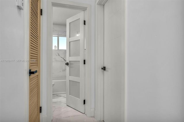 104 SW 7th St, Hallandale Beach, FL 33009