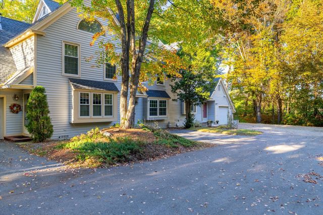 111 Brigham St 11B, Hudson, MA 01749
