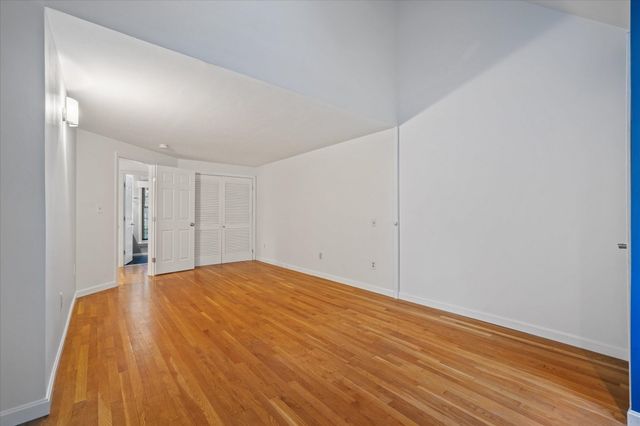 111 Brigham St 11B, Hudson, MA 01749