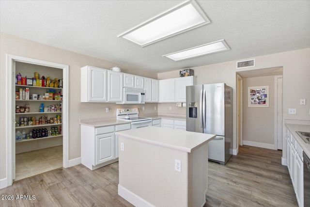 8249 E POSADA Avenue, Mesa, AZ 85212