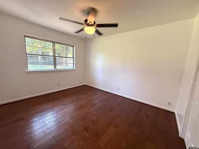 3205 Timberlane Dr, Tyler, TX 75701