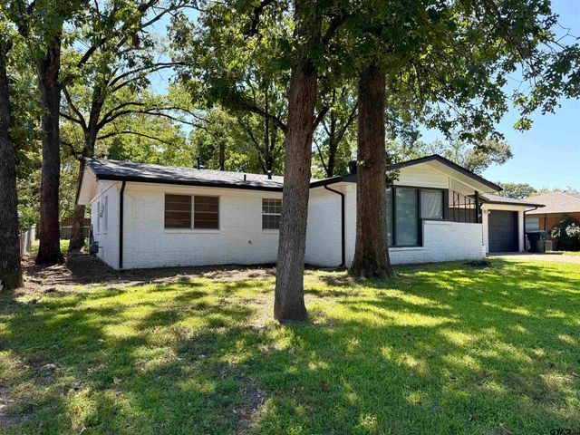 3205 Timberlane Dr, Tyler, TX 75701