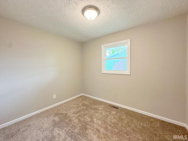 5003 COUNCIL RING Boulevard, Kokomo, IN 46902
