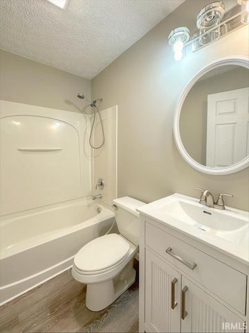 5003 COUNCIL RING Boulevard, Kokomo, IN 46902
