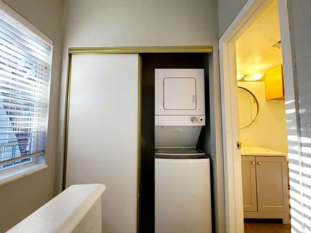 1901 N Fitzhugh Avenue 8, Dallas, TX 75204