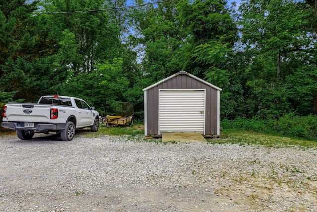 2021 Diamond Hill RD, Moneta, VA 24121