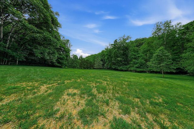 2021 Diamond Hill RD, Moneta, VA 24121