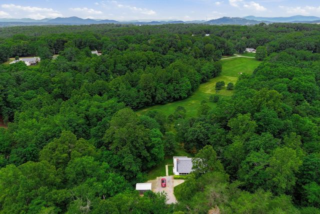 2021 Diamond Hill RD, Moneta, VA 24121