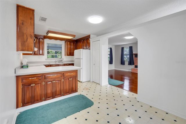13234 SOUTH CAROLINA AVENUE, Astatula, FL 34705