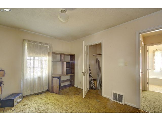 4534 Ne 82ND Ave, Portland, OR 97220