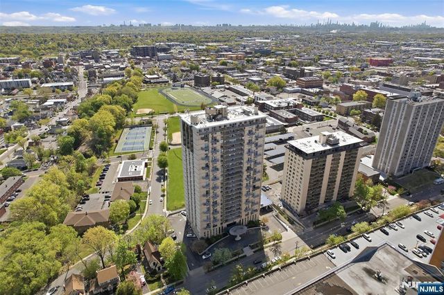 160 Overlook Avenue 5E1, Hackensack, NJ 07601