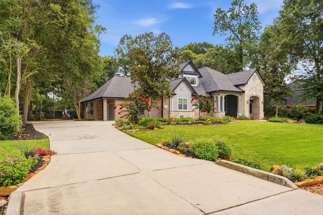 13249 Autumn Ash Drive, Conroe, TX 77302