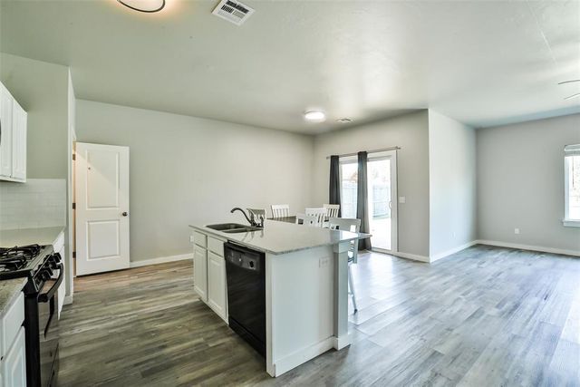 14209 Athens Lane, Yukon, OK 73099