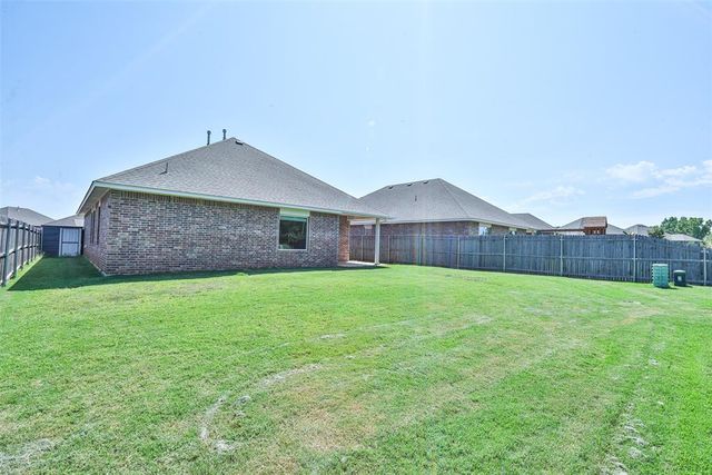 14209 Athens Lane, Yukon, OK 73099