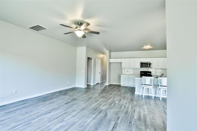 14209 Athens Lane, Yukon, OK 73099