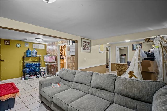 30 Touro Street, Providence, RI 02904