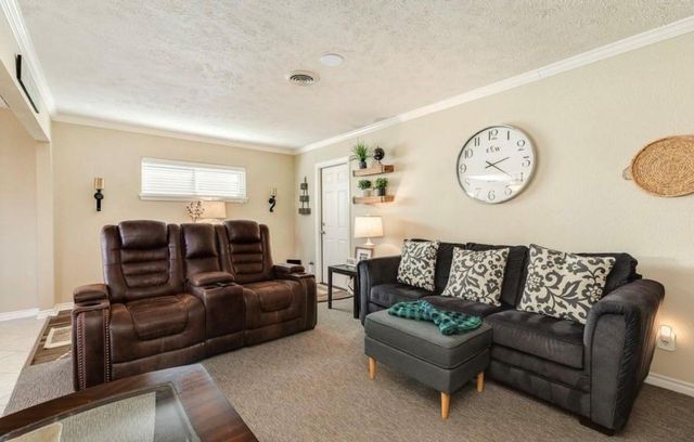 820 Perry Street, Angleton, TX 77515