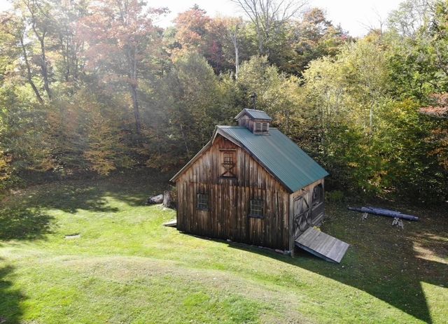 8 Twin Rocks Road, Dover, VT 05356