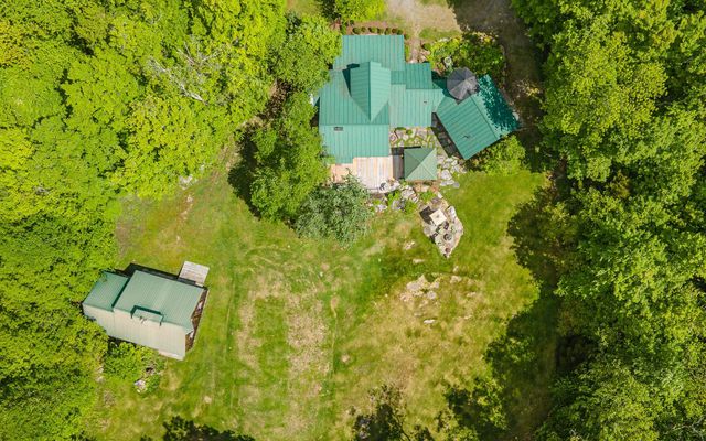 8 Twin Rocks Road, Dover, VT 05356