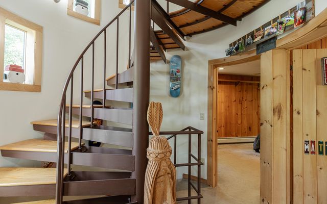 8 Twin Rocks Road, Dover, VT 05356