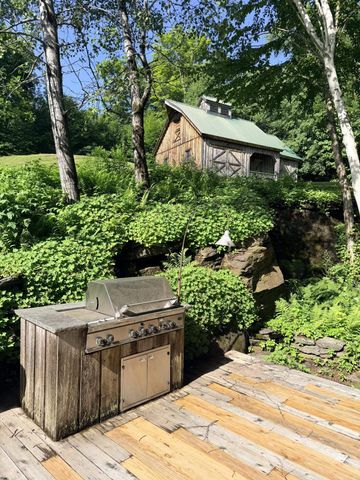8 Twin Rocks Road, Dover, VT 05356