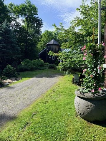 8 Twin Rocks Road, Dover, VT 05356