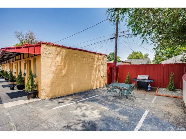 636 S Quitman St, Denver, CO 80219