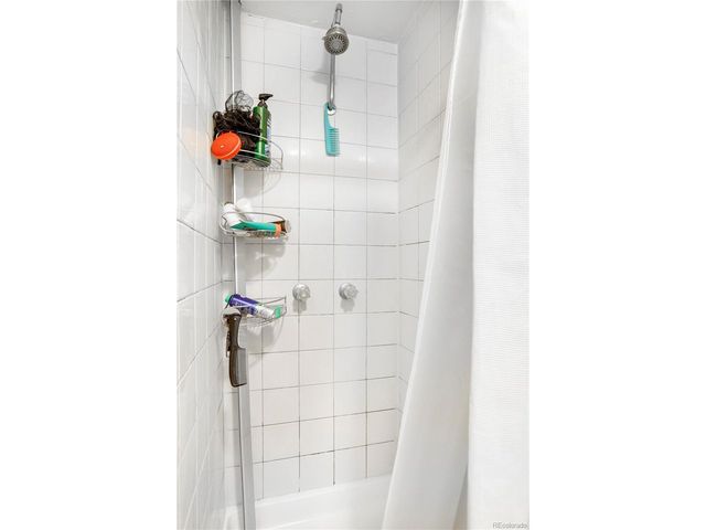 636 S Quitman St, Denver, CO 80219