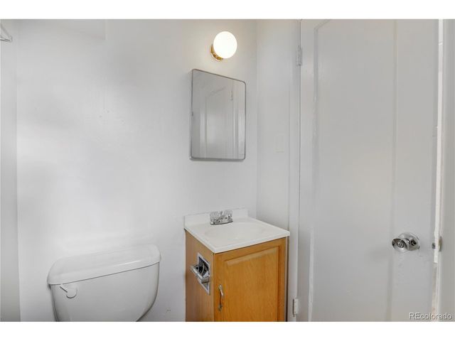 636 S Quitman St, Denver, CO 80219