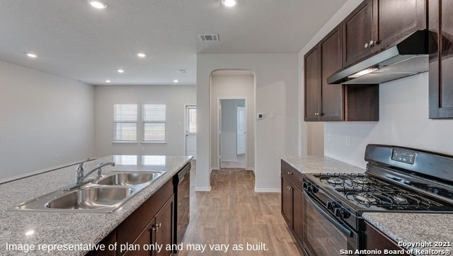 5718 Calville Blanc, San Antonio, TX 78252