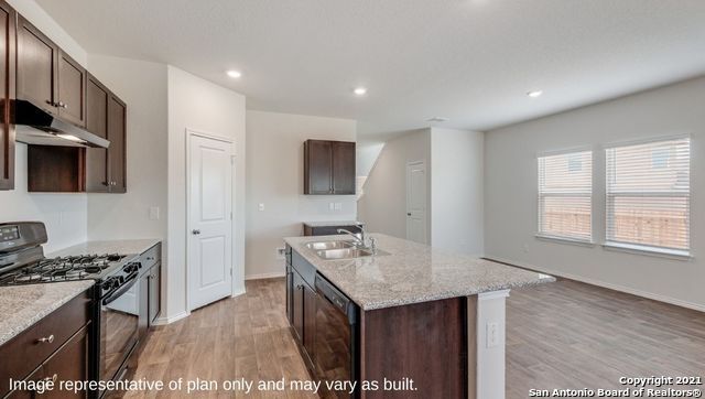 5718 Calville Blanc, San Antonio, TX 78252