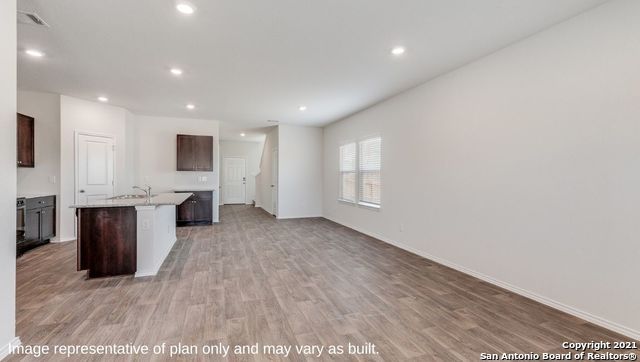 5718 Calville Blanc, San Antonio, TX 78252