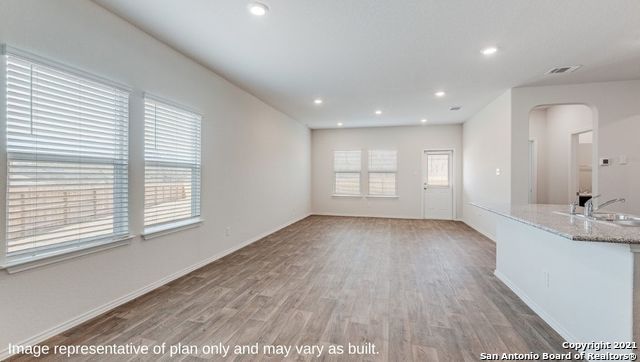 5718 Calville Blanc, San Antonio, TX 78252
