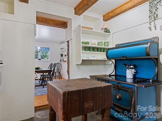 404 Red Bank Road, Waynesville, NC 28786