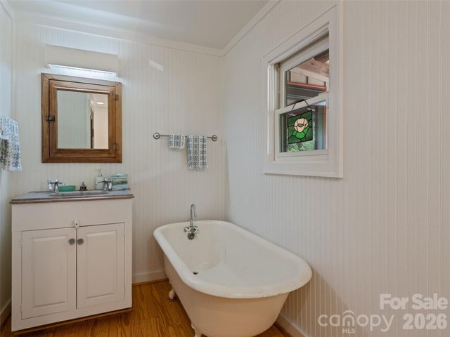 404 Red Bank Road, Waynesville, NC 28786