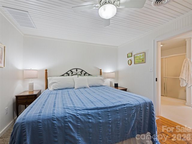 404 Red Bank Road, Waynesville, NC 28786