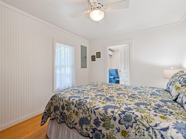 404 Red Bank Road, Waynesville, NC 28786