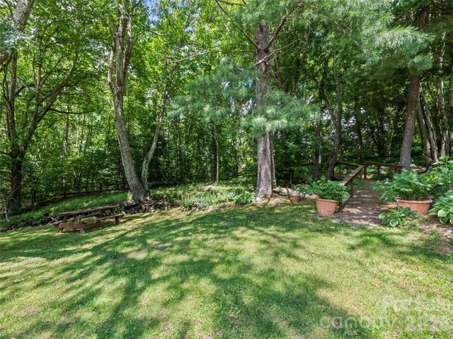 404 Red Bank Road, Waynesville, NC 28786