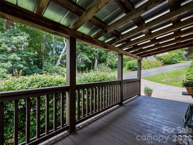 404 Red Bank Road, Waynesville, NC 28786