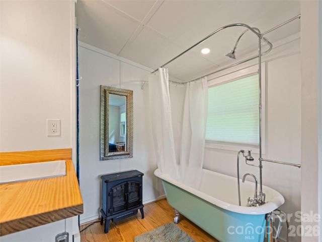 404 Red Bank Road, Waynesville, NC 28786
